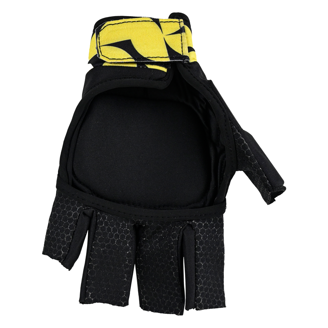 Young Ones | Young Ones MK Pro Left Hand | MK Pro Left Hand - XSmall | Total Hockey