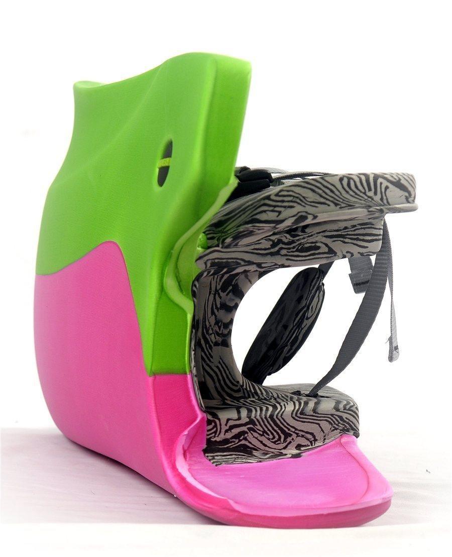 OBO | OBO HI REBOUND Legguards Green Wing/Red | HI REBOUND Legguards Green Wing/Red - Green Wing/Red / Medium | Total Hockey