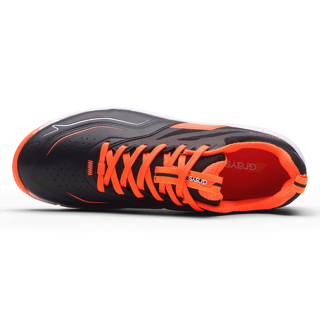 Grays | Grays Stealth 1.0 Black/Orange Jr (2025) | Stealth 1.0 Black/Orange Jr (2025) - EUR 35 | UK 2 | Total Hockey