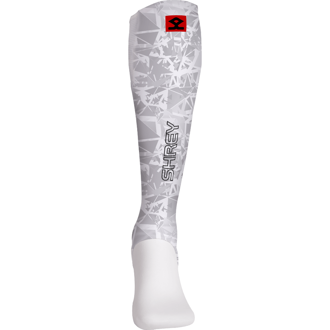 Shrey Hockey | Shrey Hockey Shinliners With Stirrup - White | Shinliners With Stirrup - White - White / Senior | Total Hockey